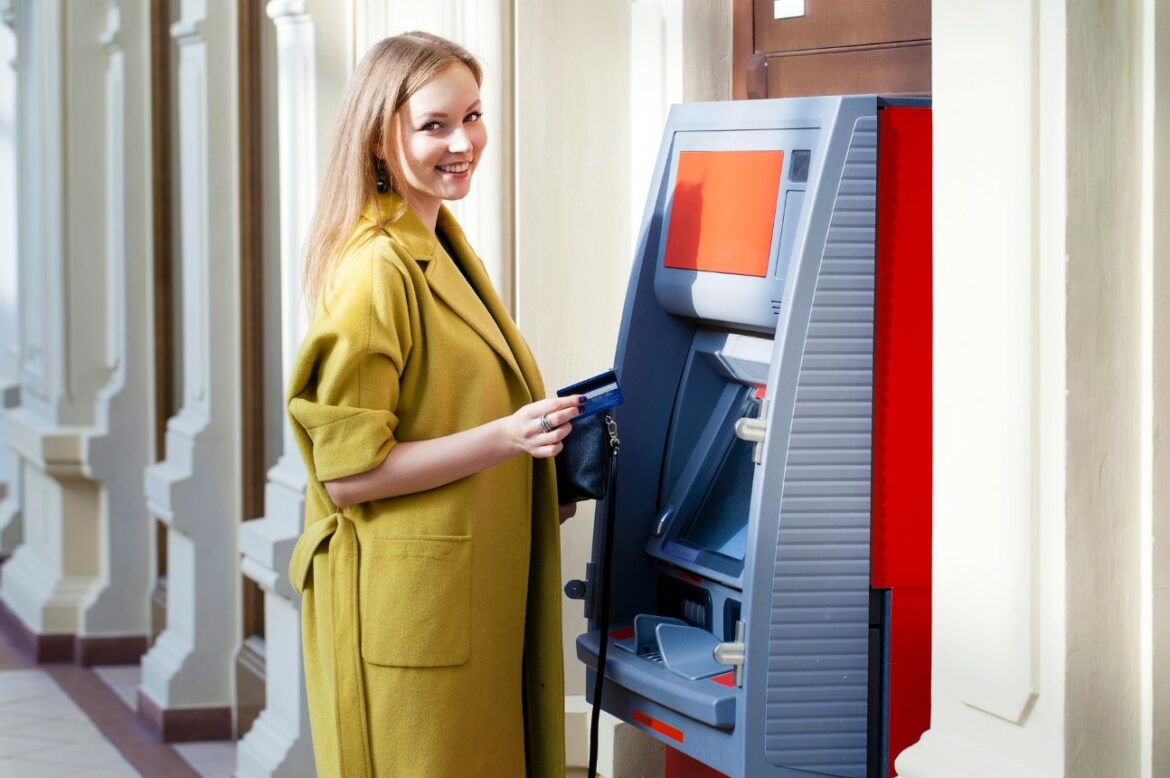 Jak działa wpłatomat