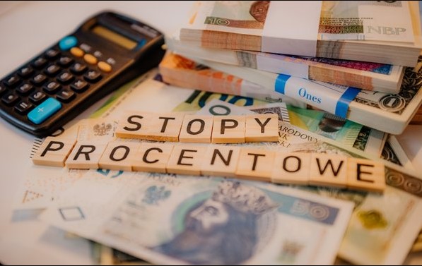 Jak stopy procentowe w 2026 roku wpłyną na Twoje finanse?